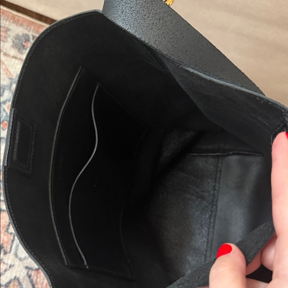 Madewell Black Leather Tote Bag - Picture 6 of 6